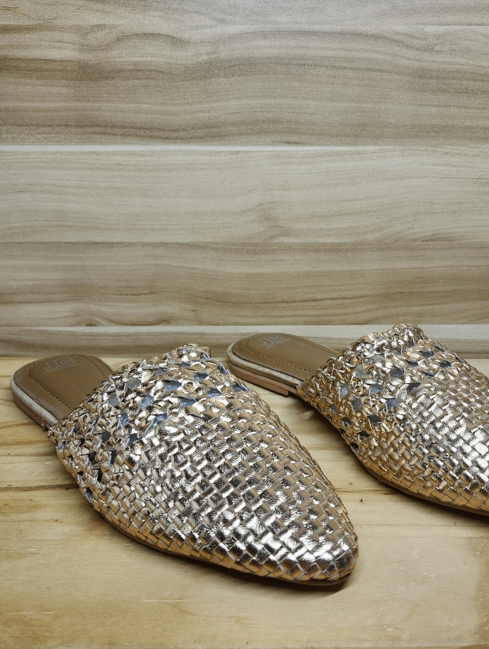 Jeffrey Campbell Metallic Woven Leather Mule 8 Slides Pointed Toe Rose Gold